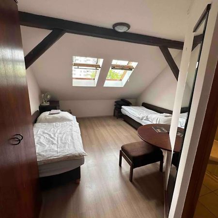 Private Apartment Near The Centre Братислава Экстерьер фото